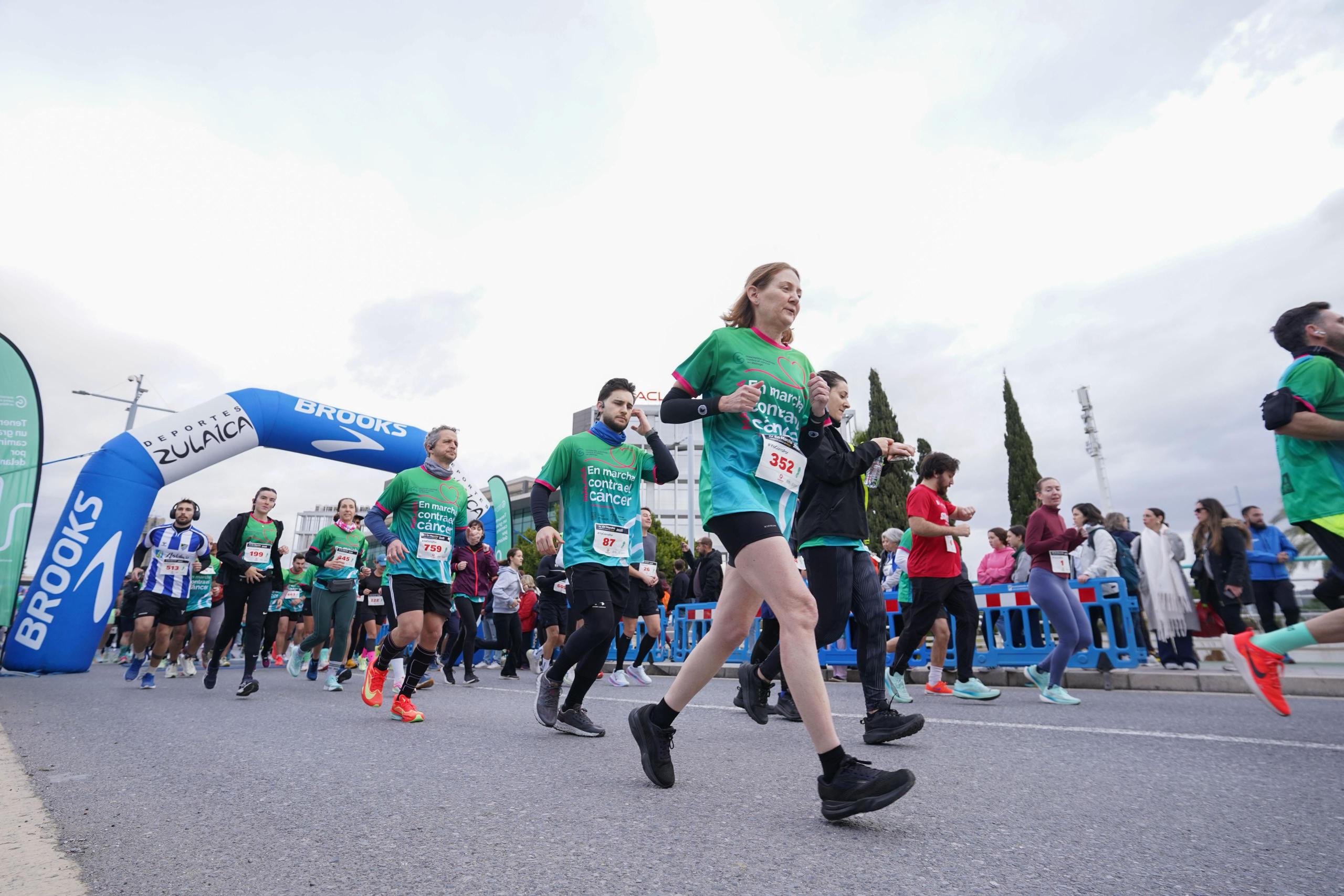 “Málaga, en marcha contra el cáncer” llena Málaga TechPark con 2.000 personas y refuerza su perfil solidario y familiar