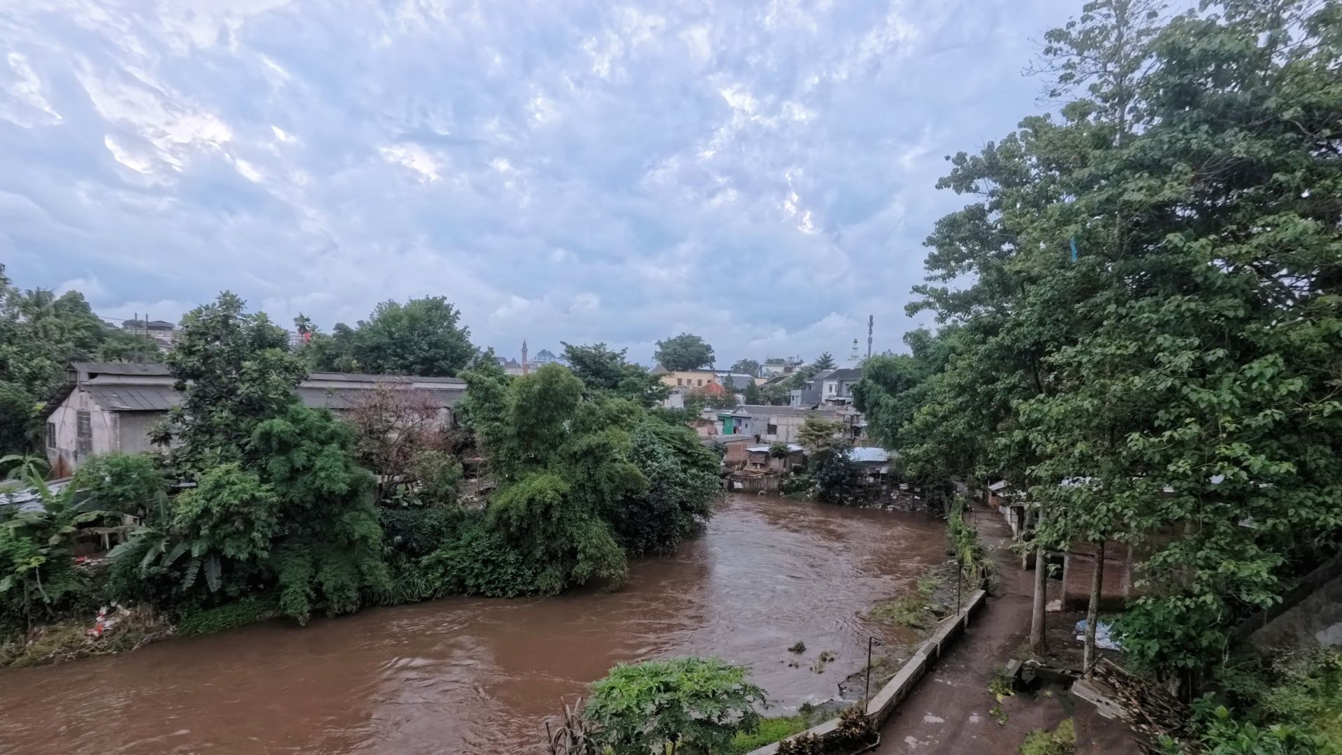 aviso rojo por lluvias qué hacer