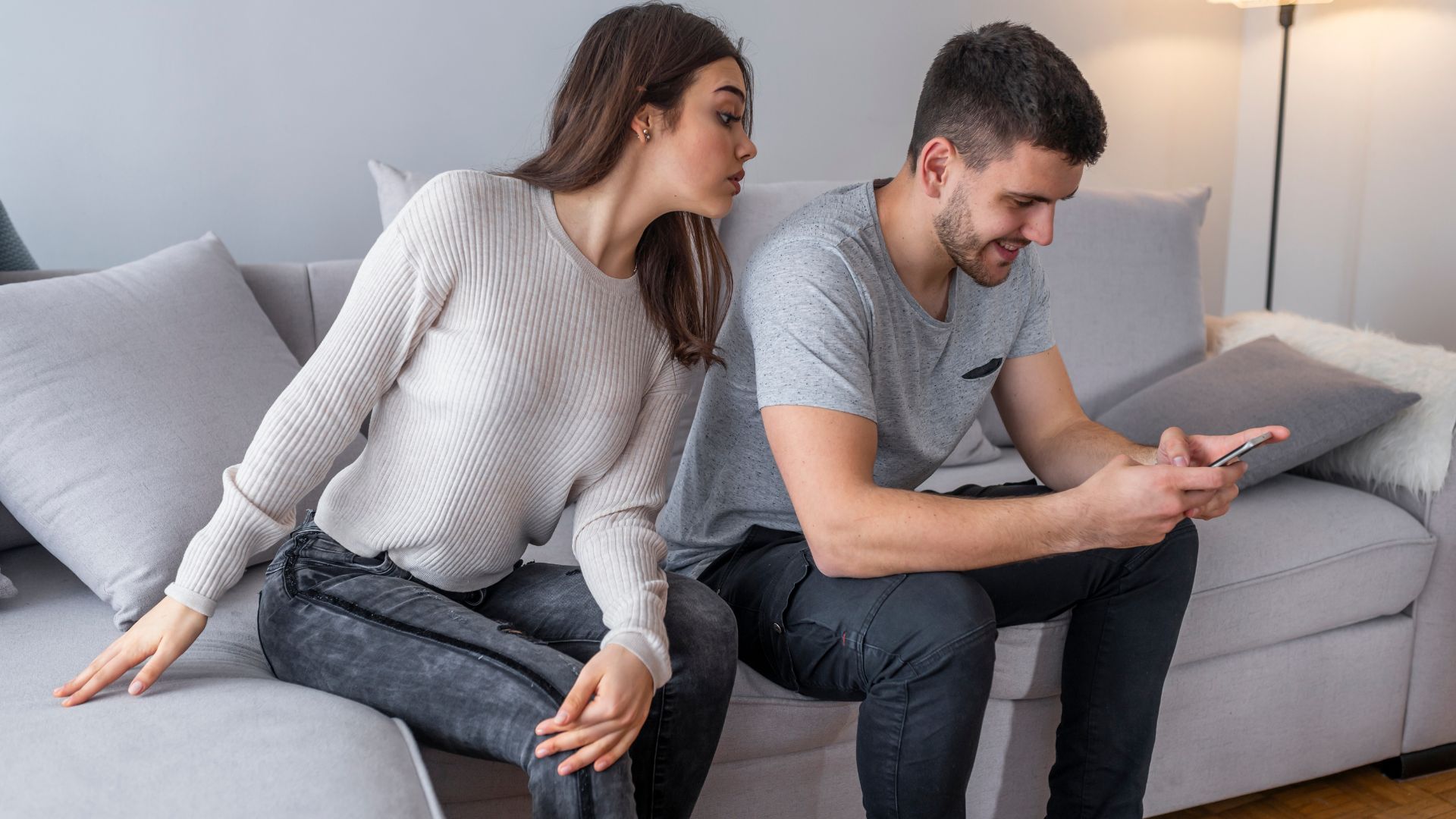 El amor que no te deja ser tú, reflexión de Juande Serrano sobre las relaciones de pareja y la libertad emocional.